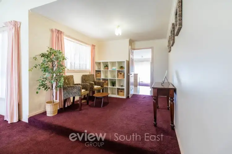 Fifth view of Homely house listing, 10 Baringa Park Drive, Narre Warren South VIC 3805