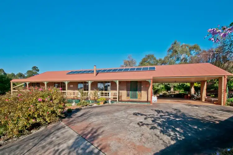 3 James Court, Drouin VIC 3818