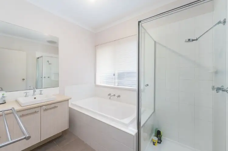 Seventh view of Homely house listing, 7 Johnsons Place, Pakenham VIC 3810