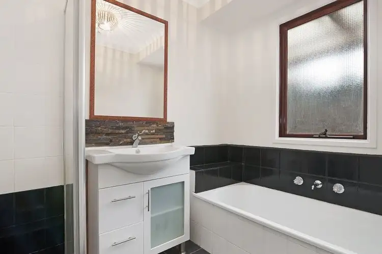 Seventh view of Homely house listing, 31 Josephine Avenue, Cranbourne North VIC 3977