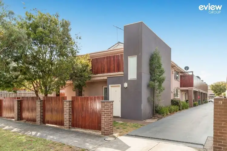 8/9 Reid Street, Frankston VIC 3199