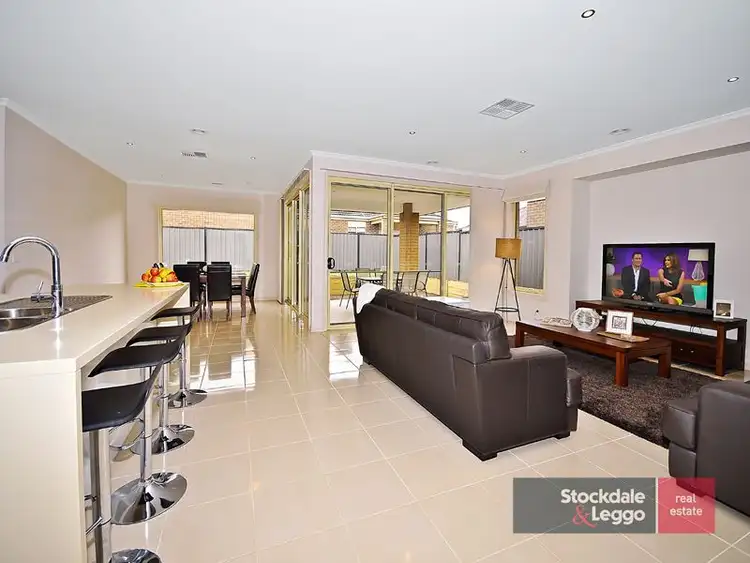 Third view of Homely house listing, 33 Kingscote Way, Wollert VIC 3750