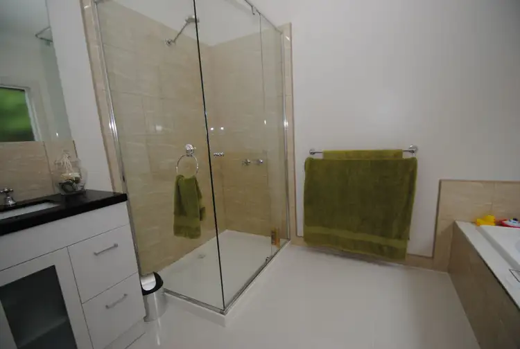 Sixth view of Homely house listing, 3 FLORASTON DRIVE, Leongatha VIC 3953