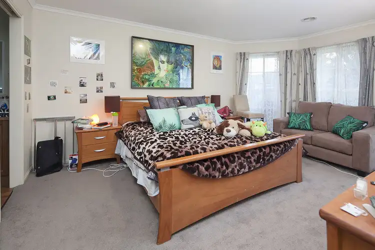 Second view of Homely house listing, 7 CANDLE BARK COURT, Pakenham VIC 3810