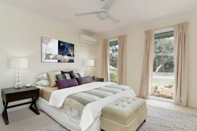 Fifth view of Homely house listing, 10 Yuluma Court, Frankston VIC 3199