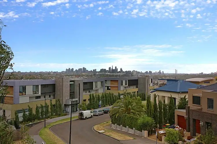 213/2 La Scala Avenue, Maribyrnong VIC 3032