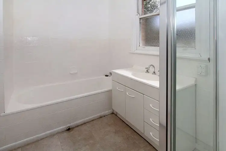 Sixth view of Homely house listing, 28 Gellibrand Crescent, Reservoir VIC 3073