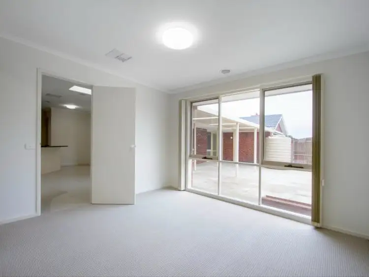 Sixth view of Homely house listing, 7 Dunmore Close, Langwarrin VIC 3910