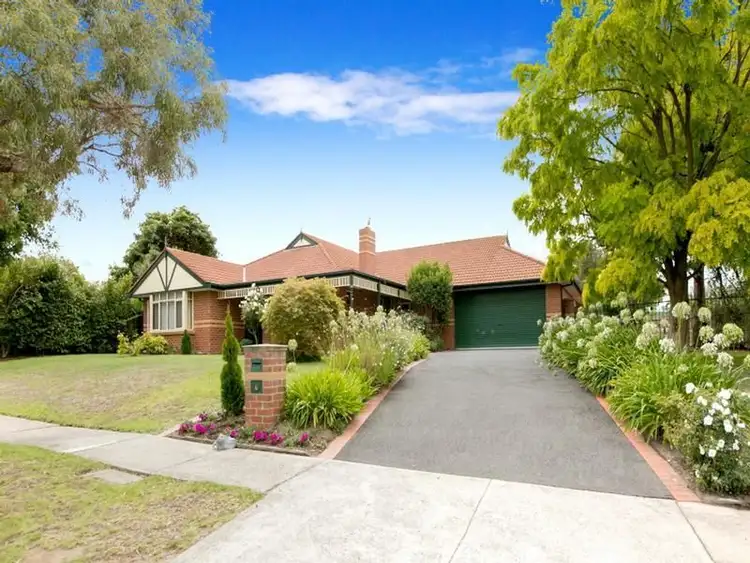 25 Chesterfield Road, Somerville VIC 3912