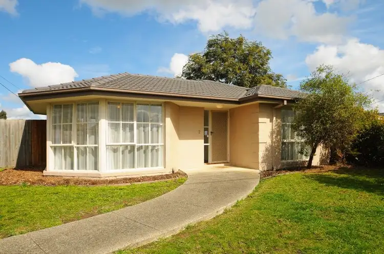 2 Joyce Street, Cranbourne West VIC 3977