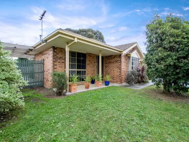 Main view of Homely unit listing, 1/10 Lemnian Court, Langwarrin VIC 3910