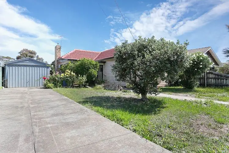 23 Errington Road, St Albans VIC 3021