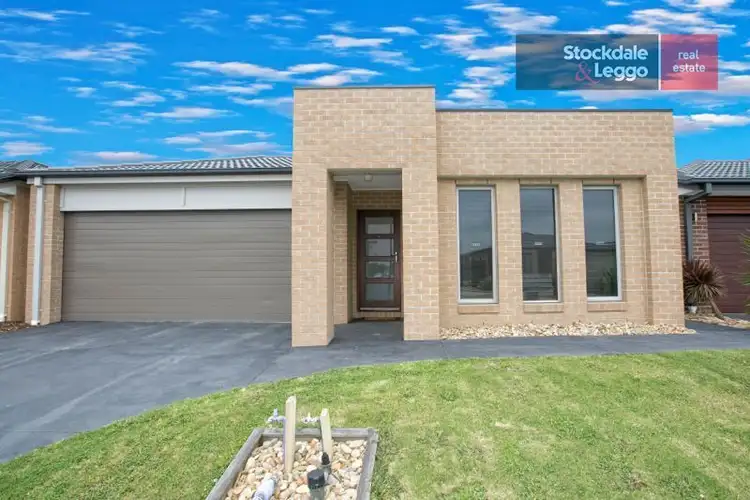 14 Cerbera Bend, Cranbourne North VIC 3977
