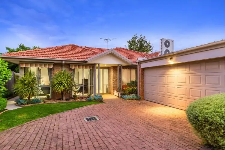 2/4 Amber Grove, Mount Waverley VIC 3149