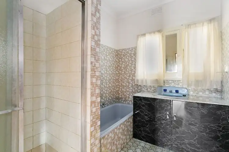 Sixth view of Homely house listing, 9 Isla Avenue, Glenroy VIC 3046