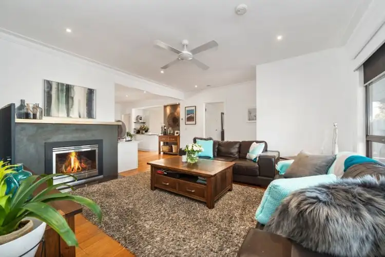 72 Rosslyn Avenue, Seaford VIC 3198