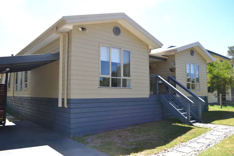 1 Saturn Parade, Venus Bay VIC 3956