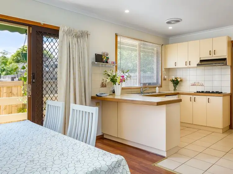 Fourth view of Homely unit listing, 2/5 Irving Street, Mount Waverley VIC 3149