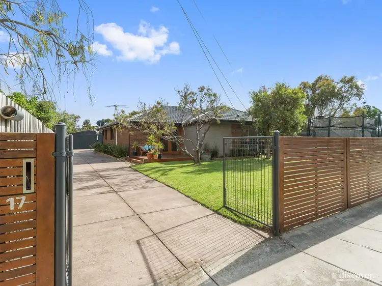 17 Charles Street, Seaford VIC 3198