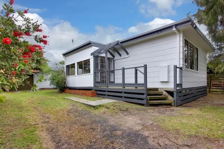 60 Tampa Road, Cape Woolamai VIC 3925