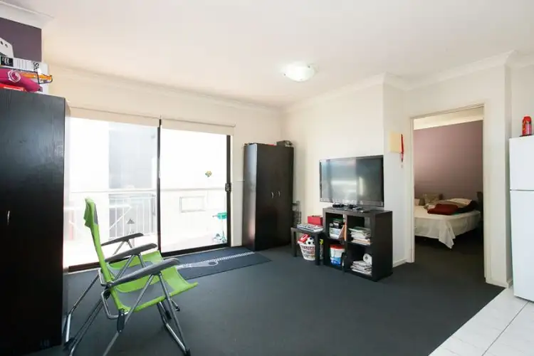 Fourth view of Homely apartment listing, 4/3 Royal Lane, Glen Huntly VIC 3163