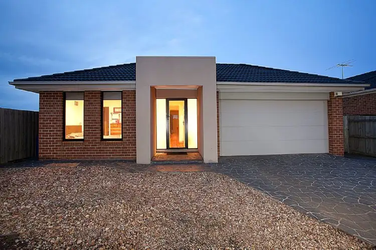 32 St Leonards Avenue, Derrimut VIC 3030