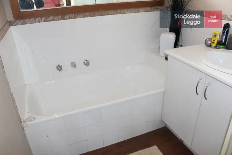 Third view of Homely house listing, 2/21 BUNYIP COURT, Morwell VIC 3840