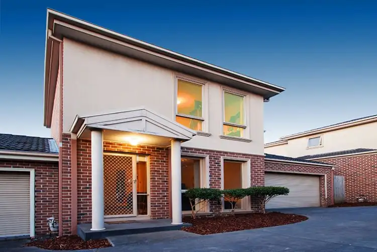 2/11 Church Street, Bayswater VIC 3153