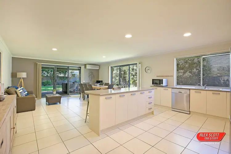 Second view of Homely house listing, 7 Mariner Place, Inverloch VIC 3996