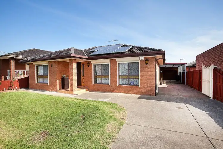 71 Quinn Street, Deer Park VIC 3023