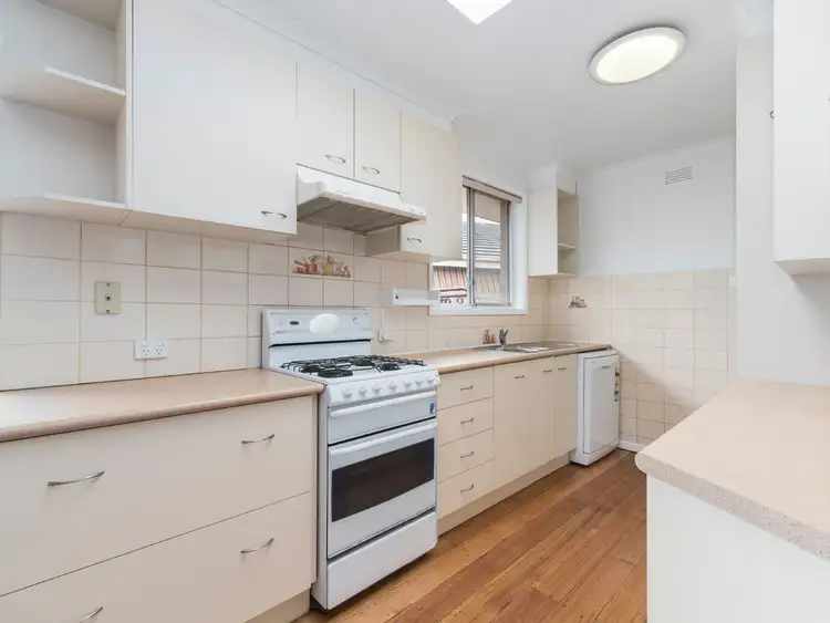 Fifth view of Homely house listing, 9 Grace Court, Frankston VIC 3199