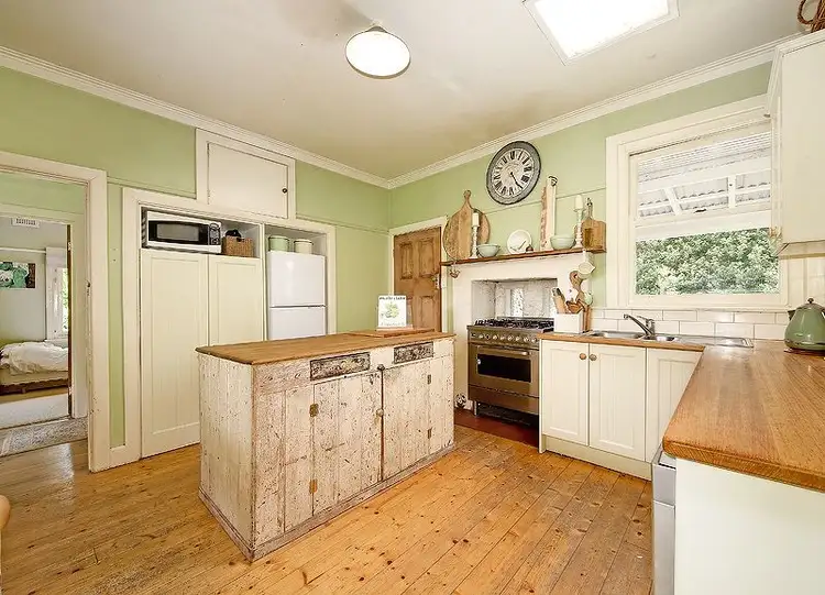 Fifth view of Homely house listing, 8 Helen Street, Mount Dandenong VIC 3767