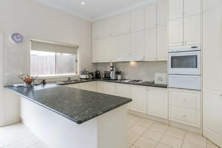 Fourth view of Homely unit listing, 2/1 Emerald Street, Mount Waverley VIC 3149