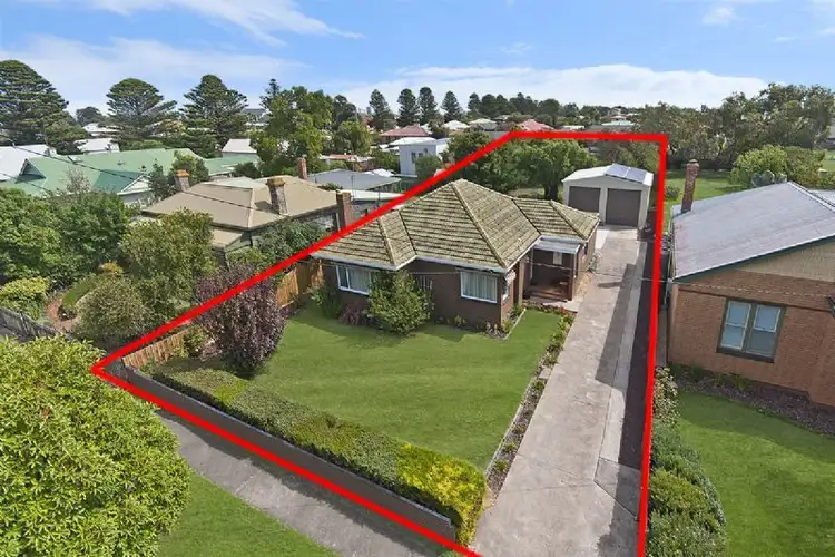 66 Princes Hwy, Port Fairy VIC 3284
