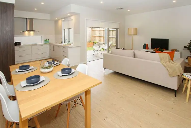 Sixth view of Homely townhouse listing, 42A Lind Street, Strathmore VIC 3041