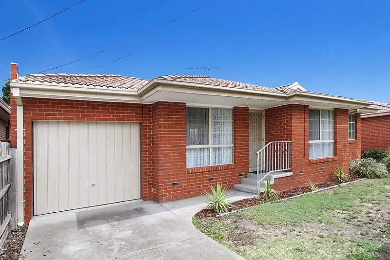 Main view of Homely unit listing, 1/33 Purinuan Road, Reservoir VIC 3073