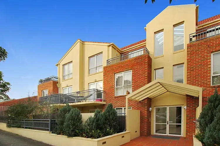 15/2 North Avenue, Strathmore VIC 3041