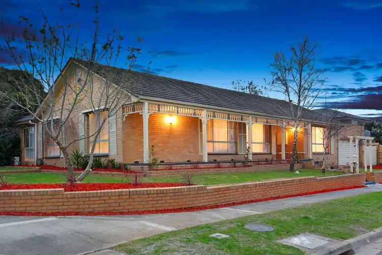 13 Kingswood Avenue, Mount Waverley VIC 3149
