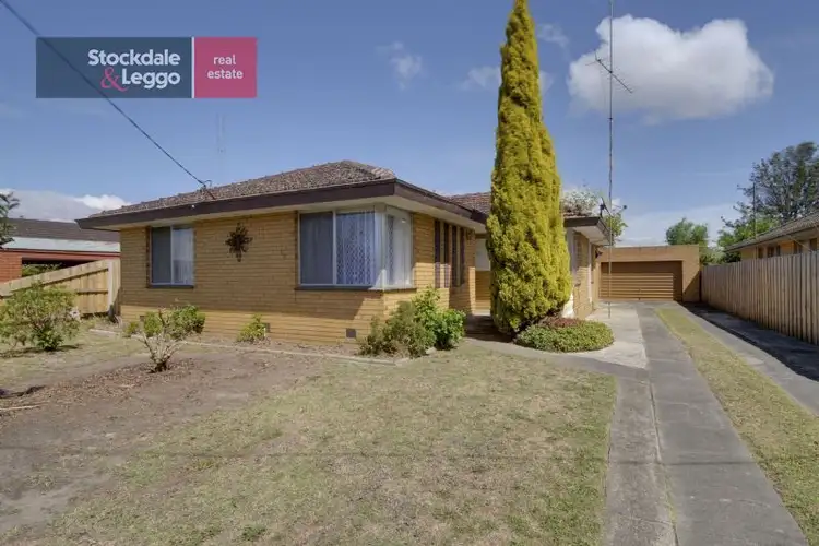 19 Cherry Crescent, Morwell VIC 3840