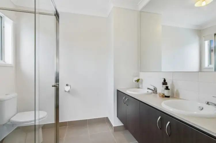 Sixth view of Homely house listing, 2 Dixon Grove, Cranbourne West VIC 3977