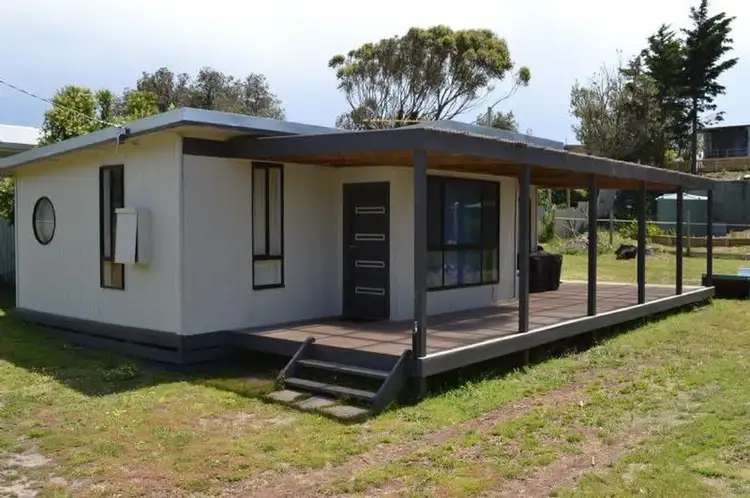 15 Saturn Parade, Venus Bay VIC 3956