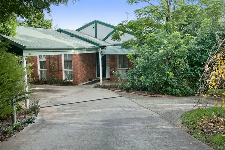 17 Balmoral Crescent, Drouin VIC 3818