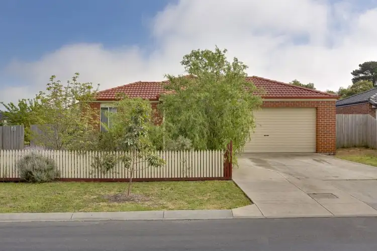 1 Bellairs Place, Koo Wee Rup VIC 3981