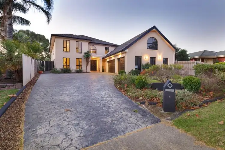6 Moama Place, Rowville VIC 3178