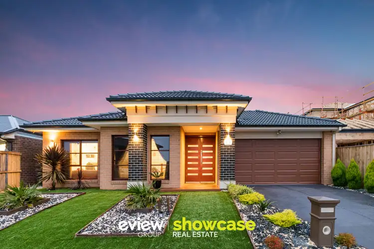 13 Woodstock Drive, Cranbourne North VIC 3977