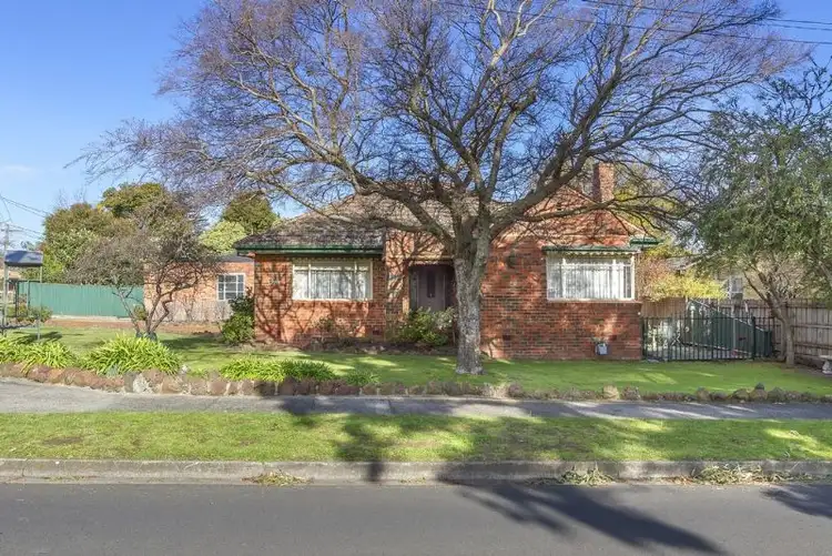 1/1 Carmel Avenue, Mount Waverley VIC 3149