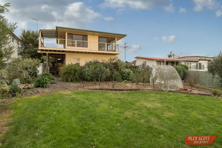 22 BEMBRIDGE CRESCENT, Ventnor VIC 3922
