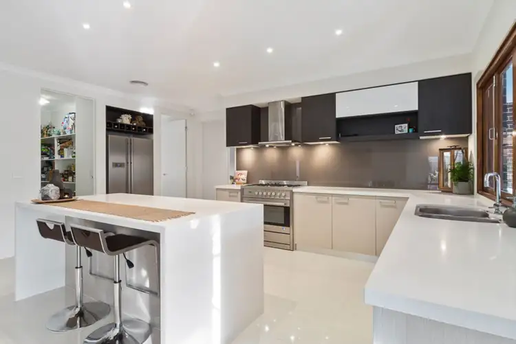 Sixth view of Homely house listing, 6 Freshwater Boulevard, Lyndhurst VIC 3975