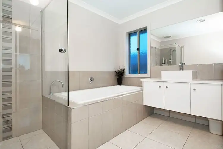 Sixth view of Homely house listing, 4 James Hosie Court, Bayswater North VIC 3153