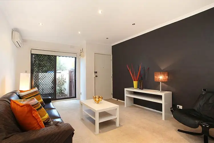 Main view of Homely unit listing, 2/18 Acacia Street, Glenroy VIC 3046